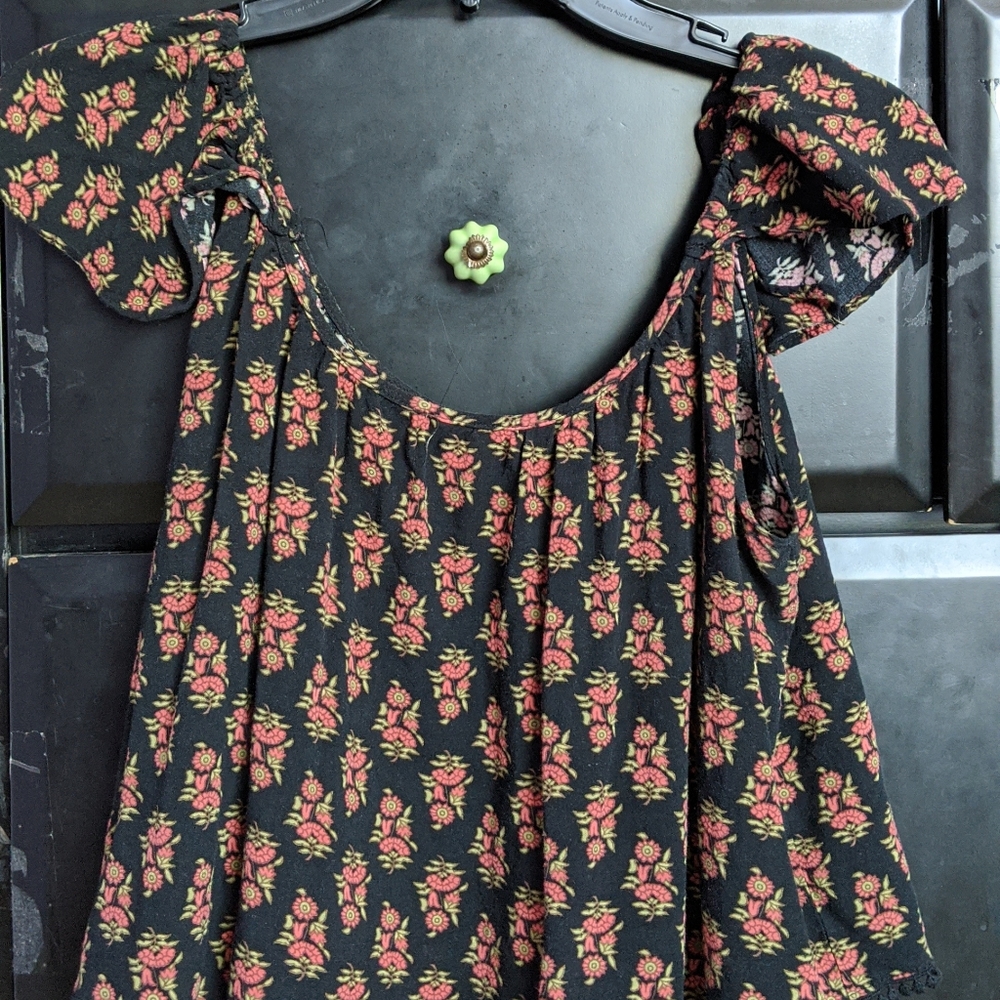 Cropped Bell-Top